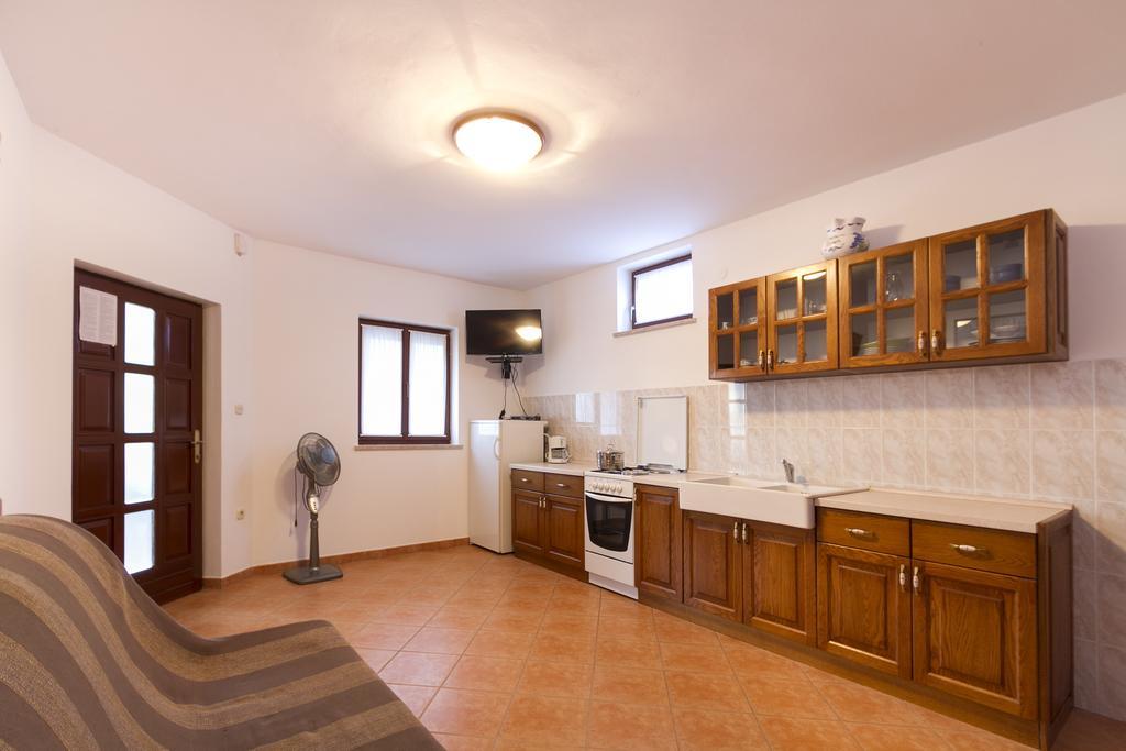 Apartments Rajkovic Labin  Room photo